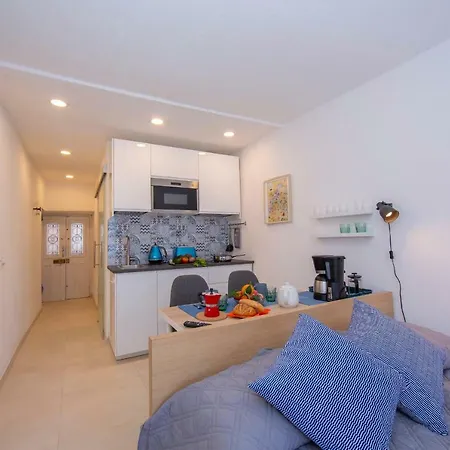 Apartment Fronte *